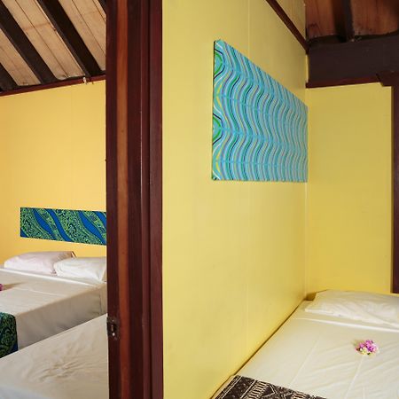 Funky Fish Beach & Surf Resort Solevu Екстериор снимка