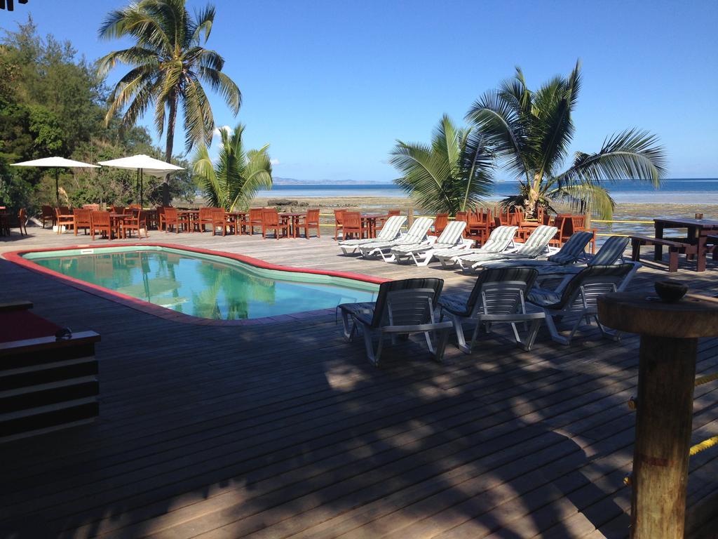 Funky Fish Beach & Surf Resort Solevu Екстериор снимка