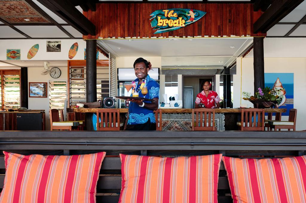 Funky Fish Beach & Surf Resort Solevu Екстериор снимка