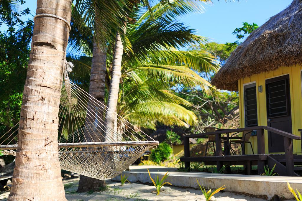Funky Fish Beach & Surf Resort Solevu Екстериор снимка