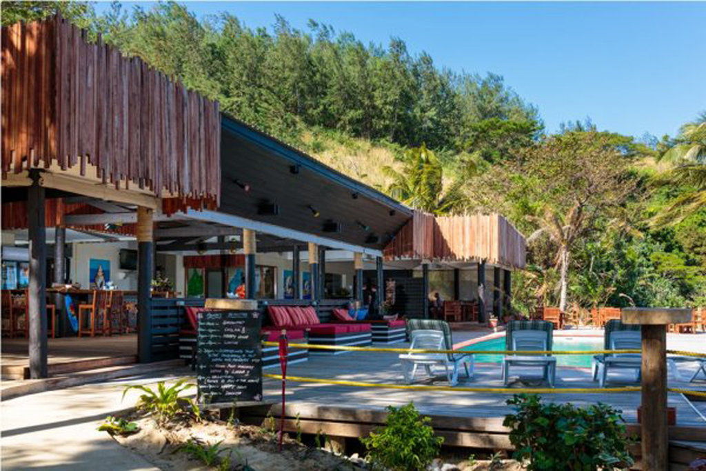 Funky Fish Beach & Surf Resort Solevu Екстериор снимка